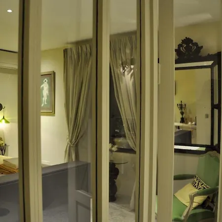 Provence Km28 Bed & Breakfast *