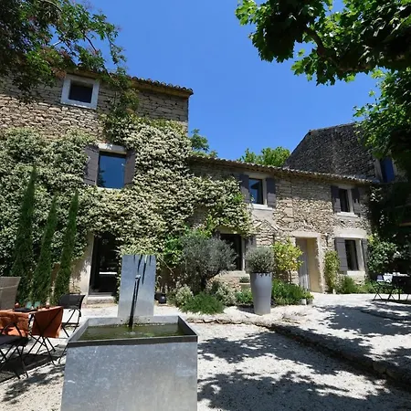 Provence Km28 Bed & Breakfast *