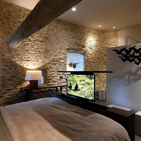 Provence Km28 Bed & Breakfast *
