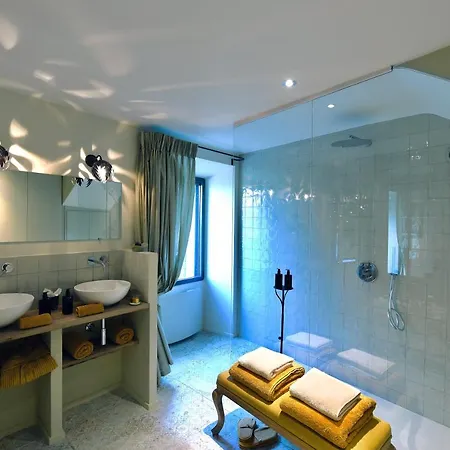 Provence Km28 Bed & Breakfast Gordes