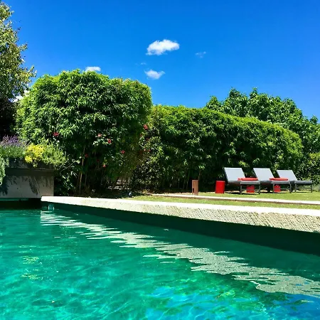 Provence Km28 Bed & Breakfast Gordes